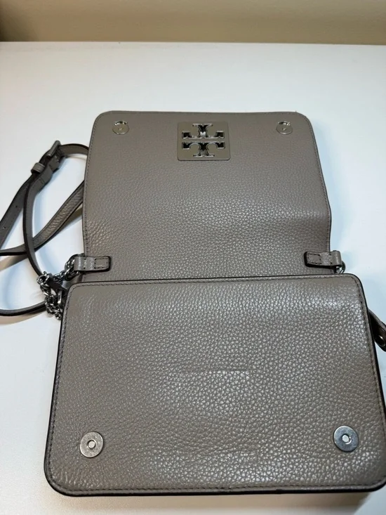 Tory Burch Britton Adjustable Shoulder/Crossbody in French Gray - EUC - Picture 13 of 13